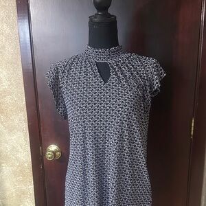 Anne Klein Black and White Printed blouse with Mock Neck